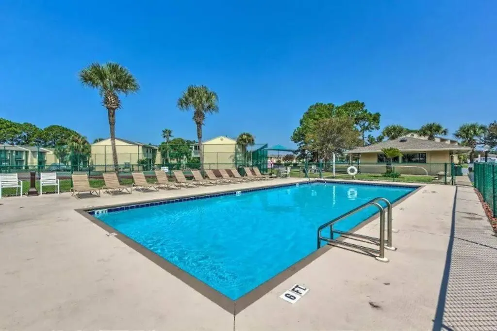 Resort Gem W/ 2-Bedrooms And Easy Walk To Beach Panama City Beach