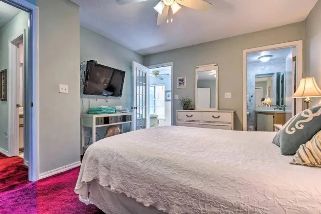 Resort Gem W/ 2-Bedrooms And Easy Walk To Beach Panama City Beach 0*,  United States